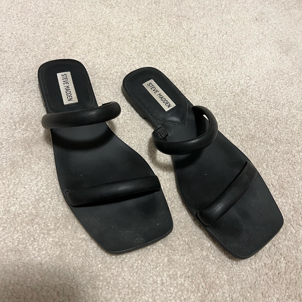 Steve Madden sandal flats